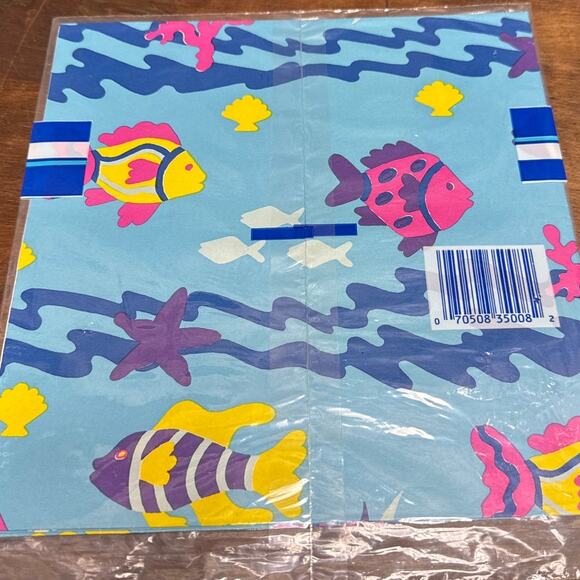 Vintage Cleo Gift Wrap Paper Made In USA All Occasion Tropical Fish Print 90's - Picture 2 of 3